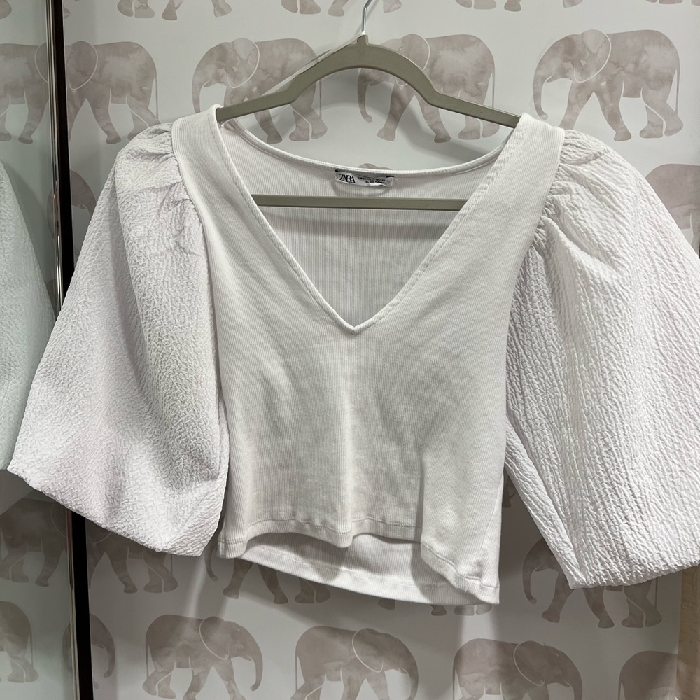 Zara white puffer sleeve top